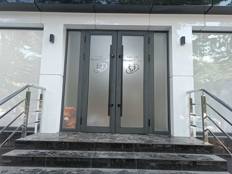 Тонировка, матовый туманка, самоклeйка, наклейка, офис ойналарга декор