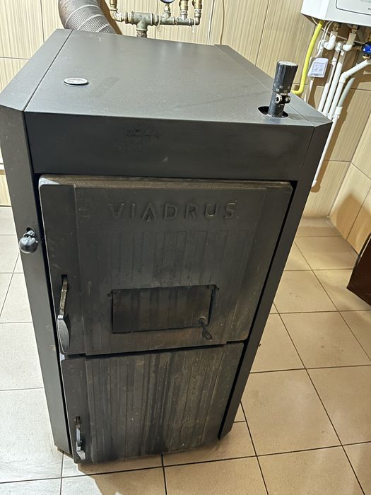 Centrala pe lemne Viadrus 30 kw din fonta
