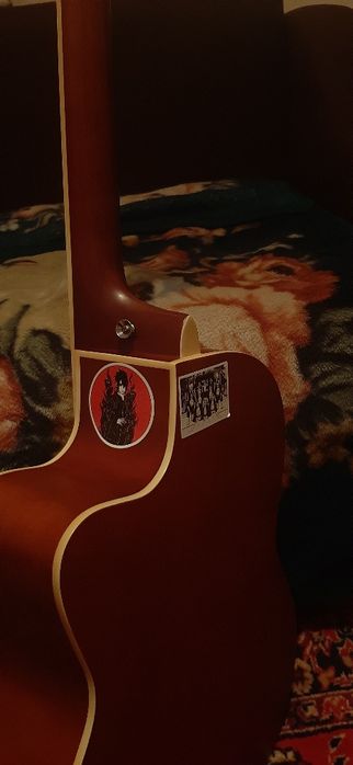 Акустическая Гитара
