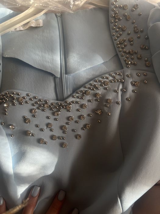 Женское вечернее платье