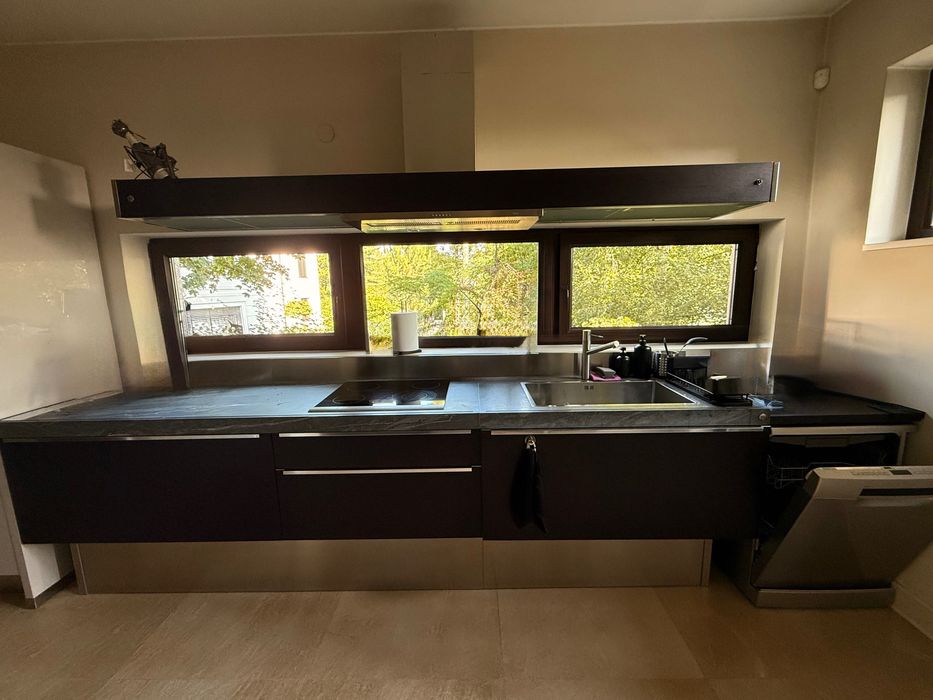 Продава се луксозна италианска кухня Effeti Cucine