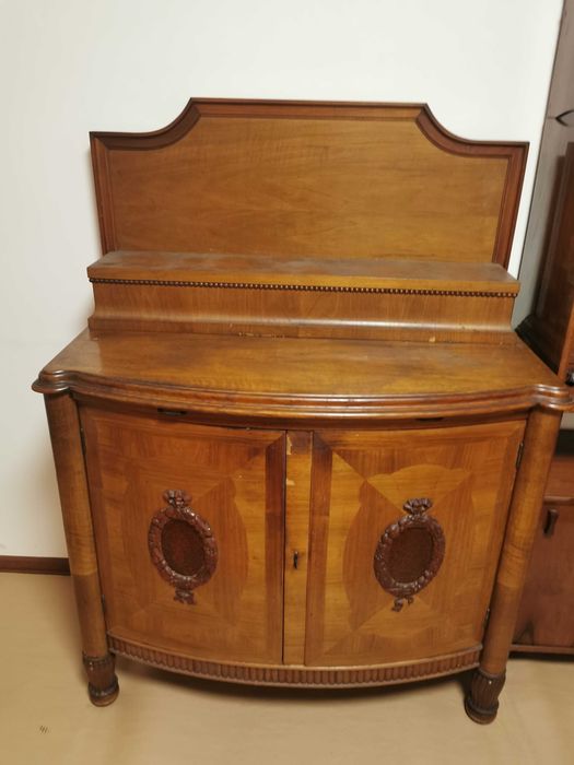 Vand mobila de sufragerie si dormitor stil Lengyel