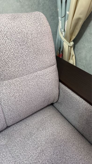 Продам диван срочно самовывоз