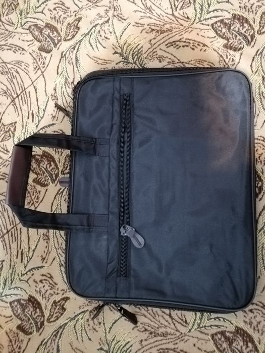 Genți pentru documente