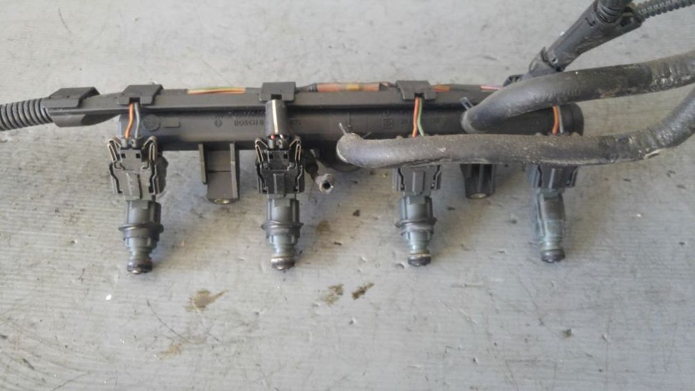 rampa cu injectoare 1.4 b aud seat ibiza cordoba arosa vw polo 6n lupo 030906031j 030133319aa