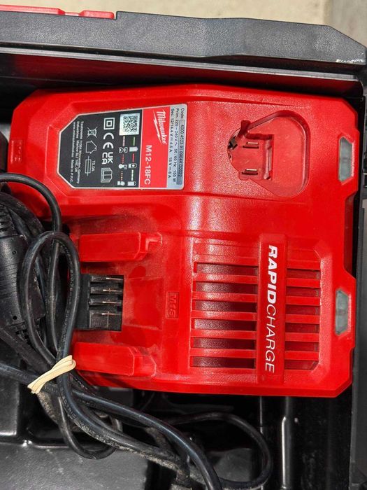 Комплект акумулаторни инструменти Milwaukee M18 FPP2A2-502X