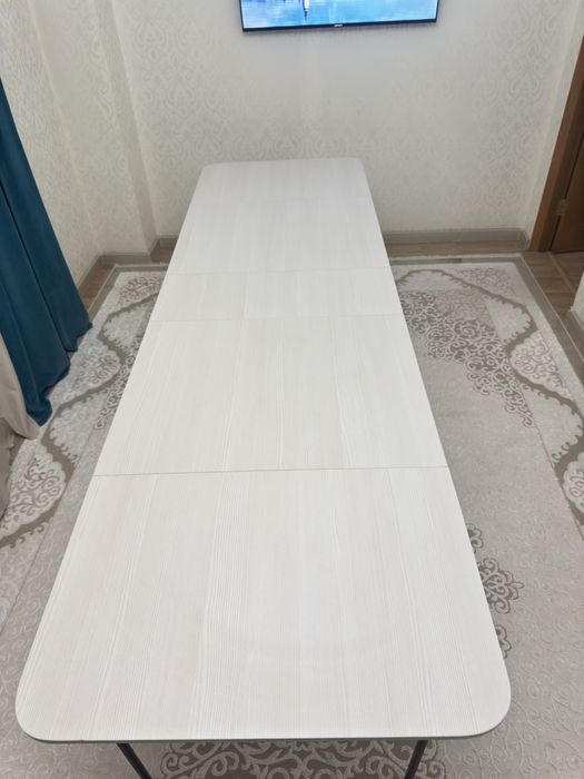 Стол -книжка для гостинный