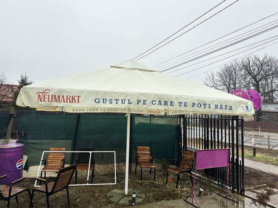 Umbrela , masa cu scaune