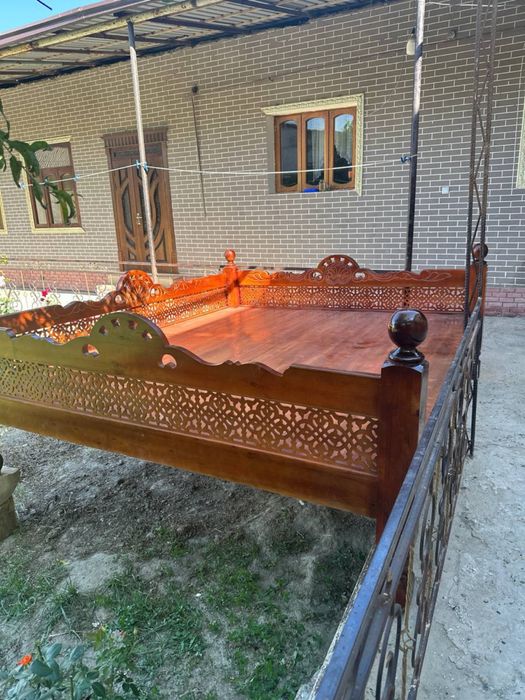 Katta qulay shinam tapchan