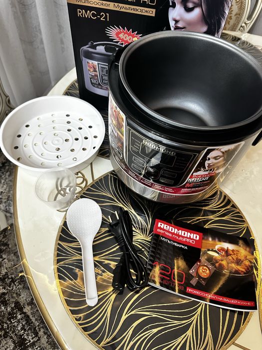 Мультиварка новая