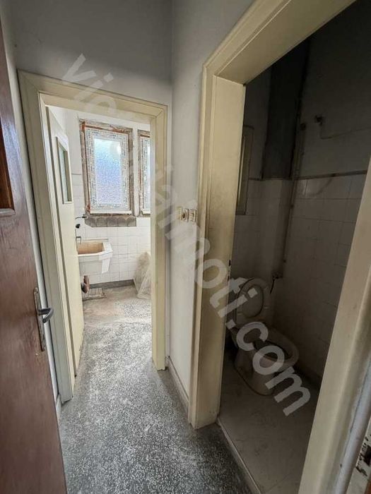 Продава се Четиристаен апартамент в Велико Търново, Център - 175 кв.м за 972 €/кв.м - Снимка #6