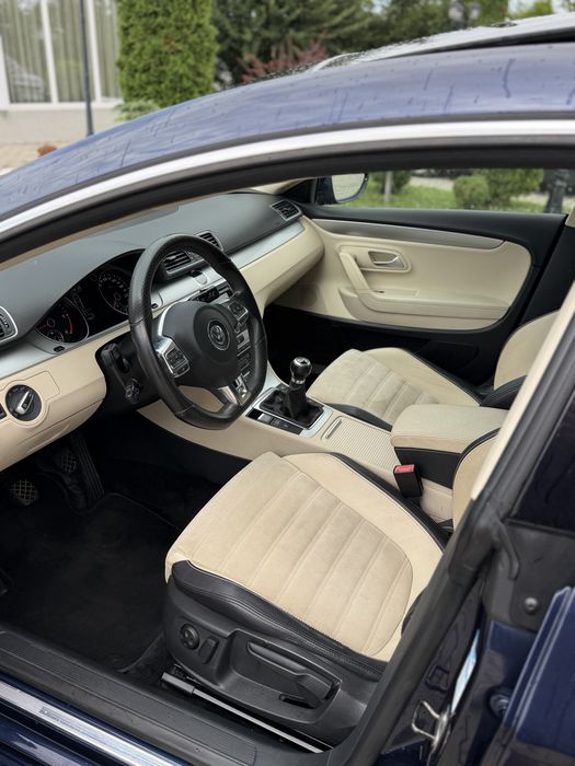 Vw Passat Cc 2011 2.0 TDI 170cp R-Line Bi-Xenon , Navi , Pano , Piele , Jante , Top Extras !