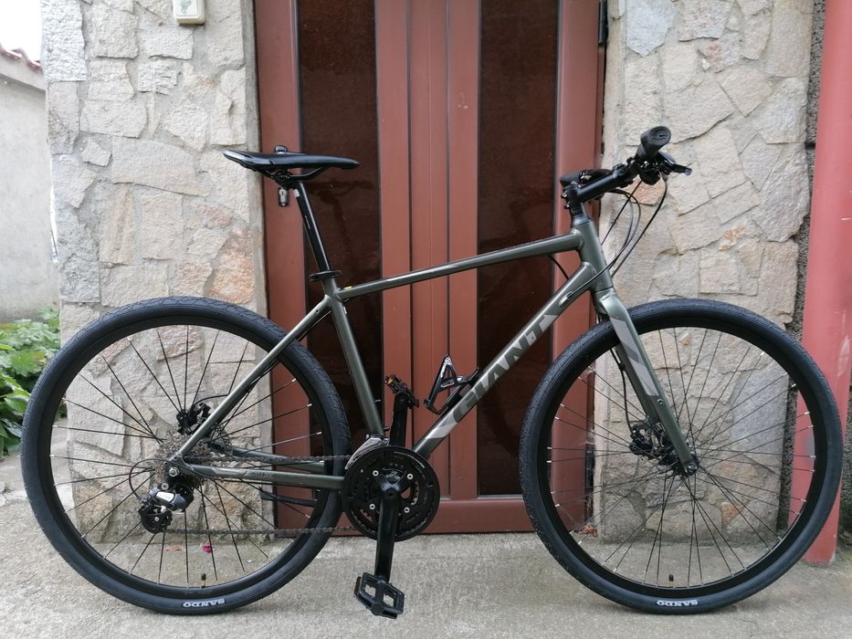 GIANT Хибрид 28 цола, Хидравлики