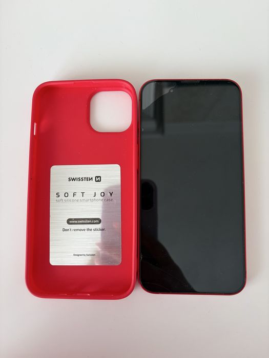 Iphone 13 roșu-impecabil, ca nou!