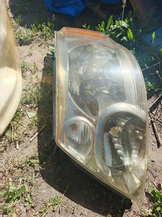 Фара Тойота Альфард