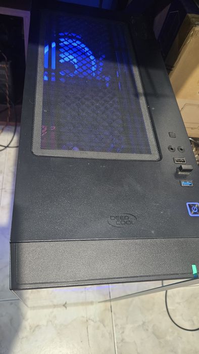 Геймърски компютър Ryzen 5600x/x570 asus tuf wi fi/5700xt strix/1000w be quit/16 ram 3600/m2 500gb/охлаждане 2х12 thermal light ПЕРФЕКТЕН