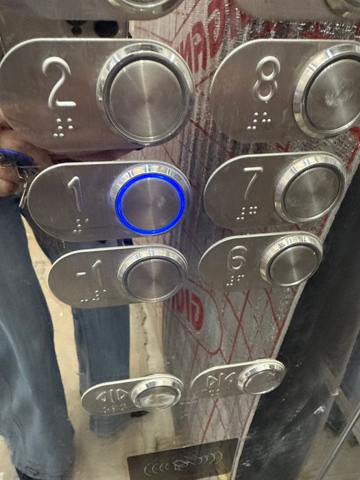 Яккасарой шота руставелида 70 м2 ли 2 хона  без риэлтор 78000$