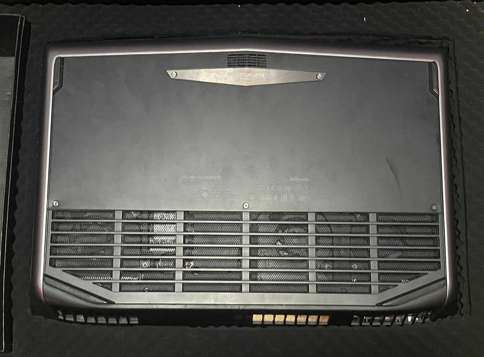 AlienWare 18 Gaming i7  /accept schimb/ 32 gb ram / ssd-3 Tb,