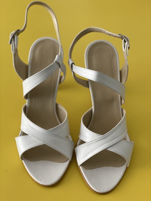 Sandale piele naturala alba
