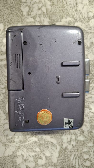 Уокмен  Sony xinxing zn -59,cassete player