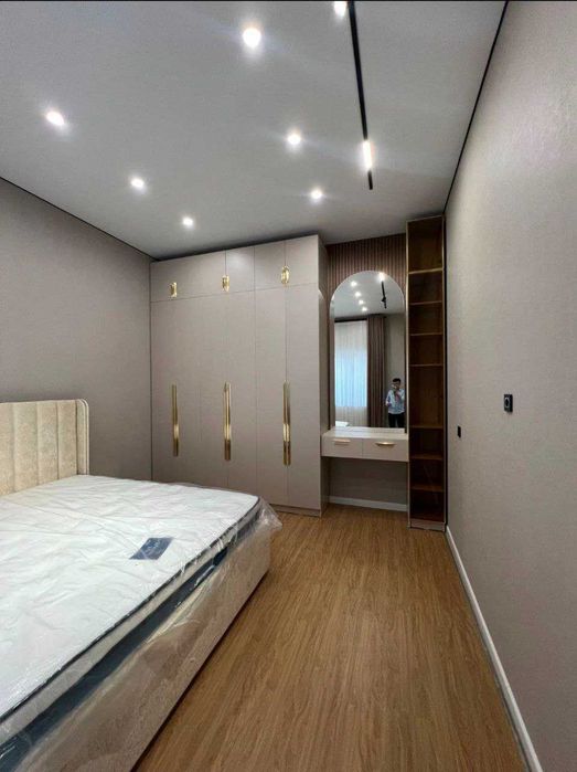 Срочно сдается евродом 3 комнаты,1,5 сотки.Азербайджанский центр.