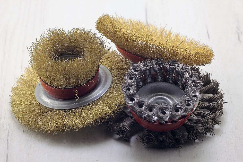 Комплект металических щеток для зачистки металла на 125 БОЛГАРКУ.