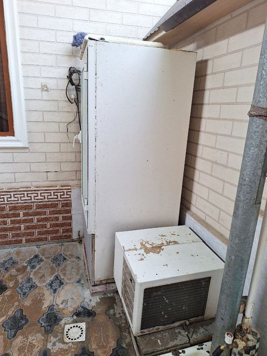 Muzlatgich sotiladi. Go'sht mahsulotlari uchun.