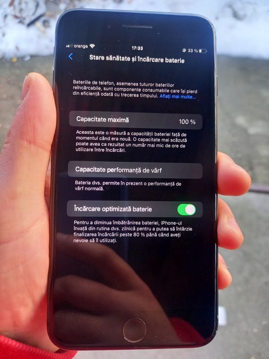 IPhone 8+ baterie 100%