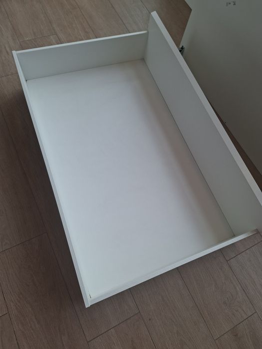 Sertare depozitare albe pe roti