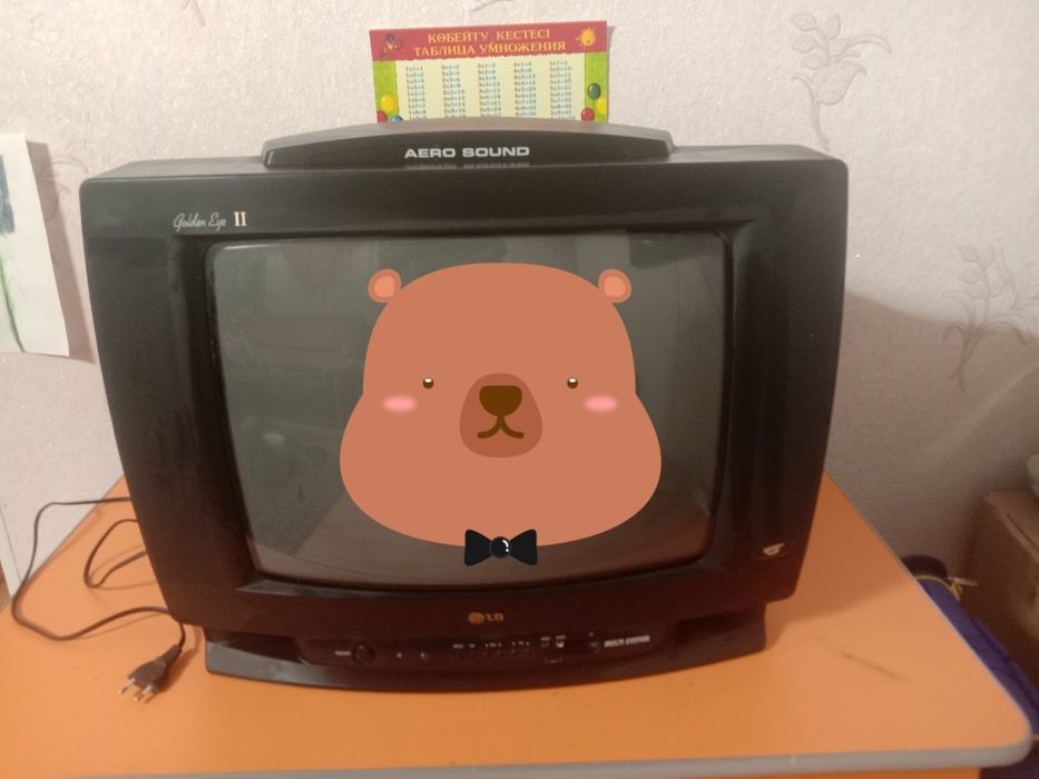 Телевизор LG орлинный глаз