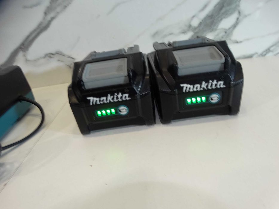 Makita DF 002G / 40 V / XGT - Професионален винтоверт