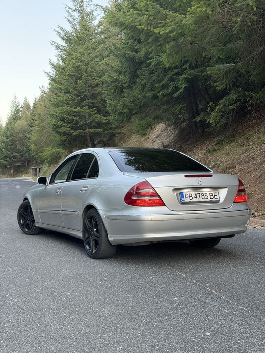 Mercedes Benz E320 CDI редови