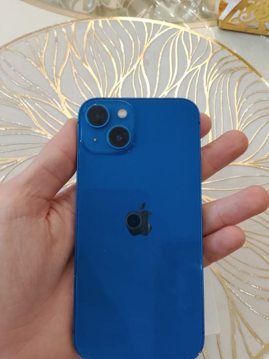iphone 13 в хорошем состояние.
