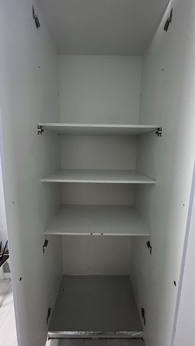 Срочно продам гарнитуру в прихожую!