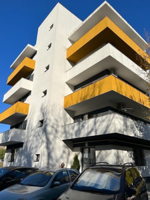 Închiriez garsoniera lux zona 1 mai