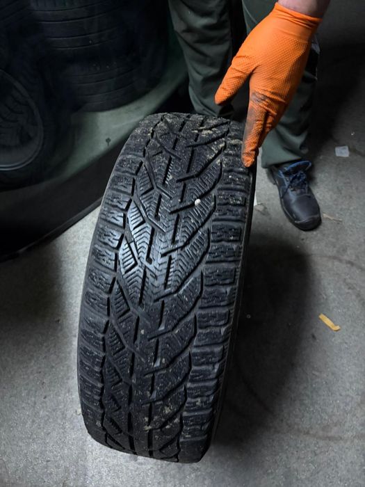 Cauciucuri iarna 225/50/R17