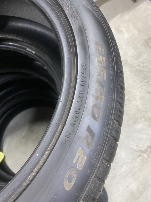 Продам летние шины 235/50/20