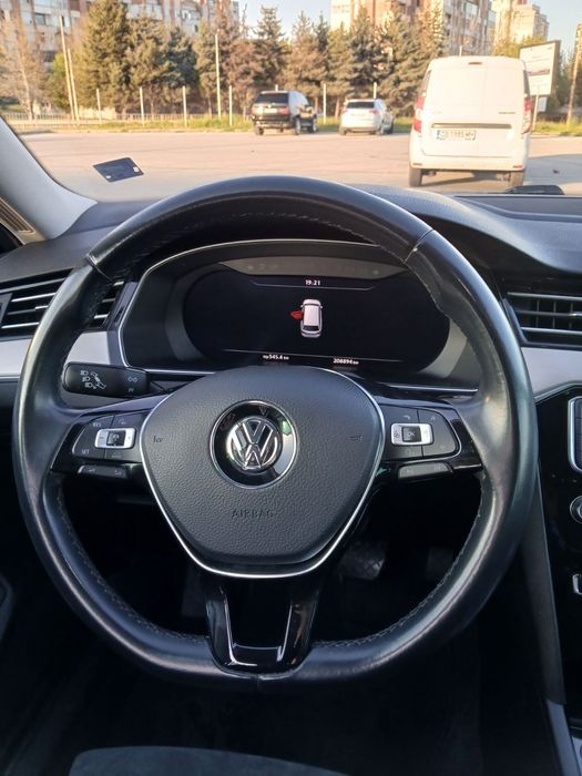 Продавам VW Passat 2.0 TDI BLUMOTION