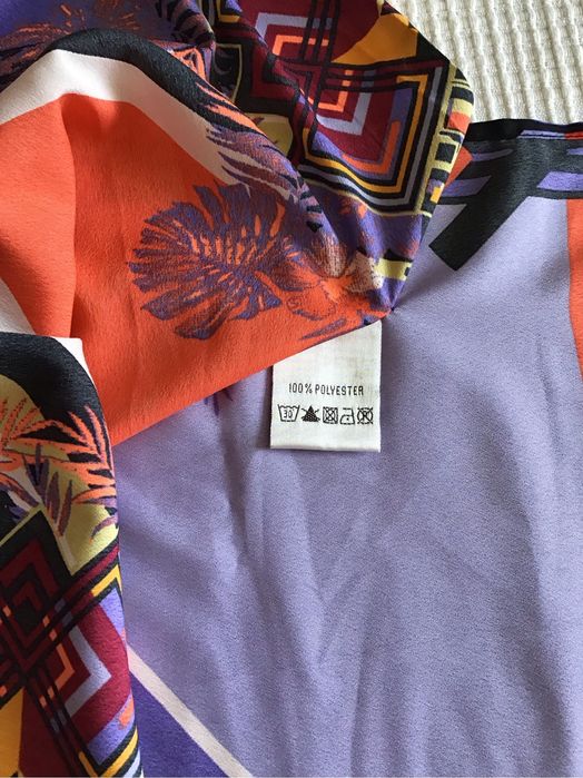 Дамска туника - многоцветна.