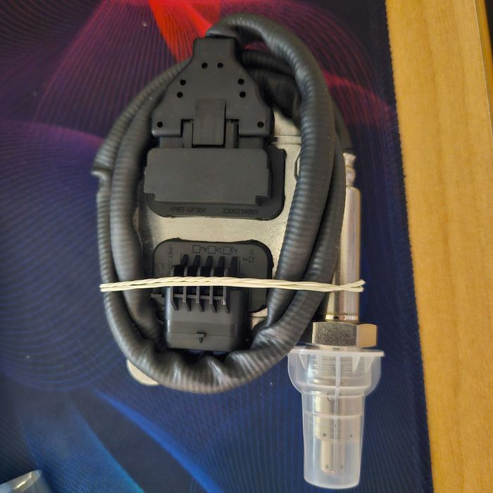 НОВ Mercedes-Benz NOX sensor (AdBlue) made in Germany 220€ С ДДС