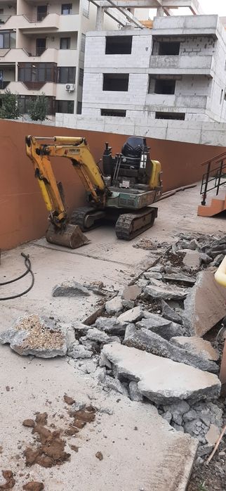 Bobcat sapaturi fundaţii santuri