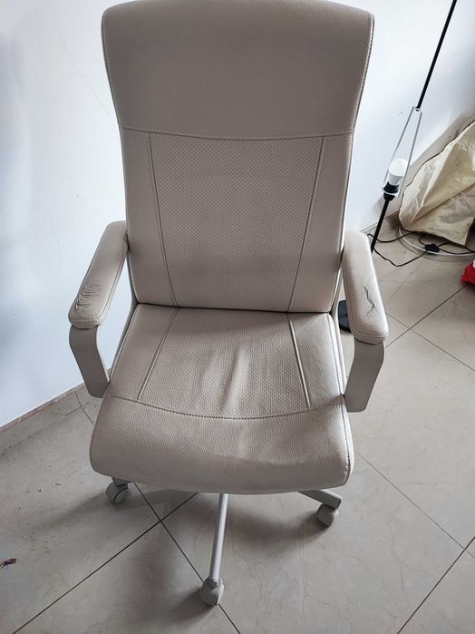 URGENT! Scaun de birou elegant