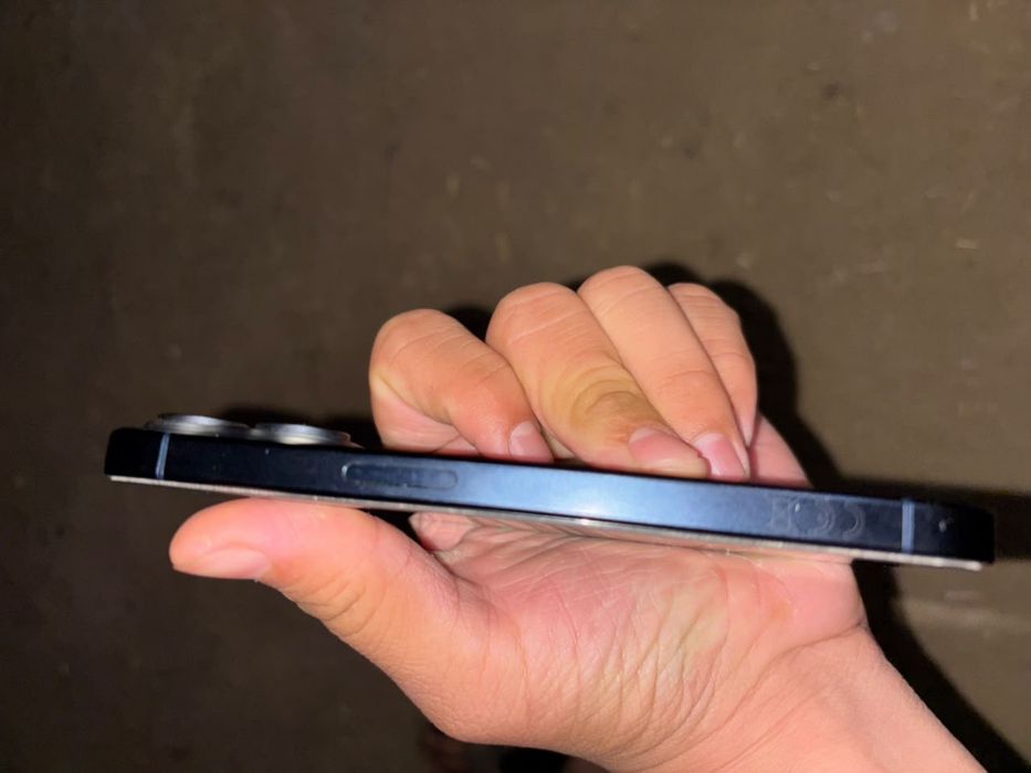 iphone 15 pro продаю