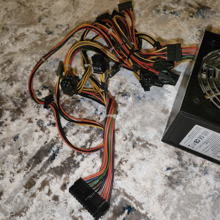 Blokpitaniya 700w va 550w yarim Modulniy