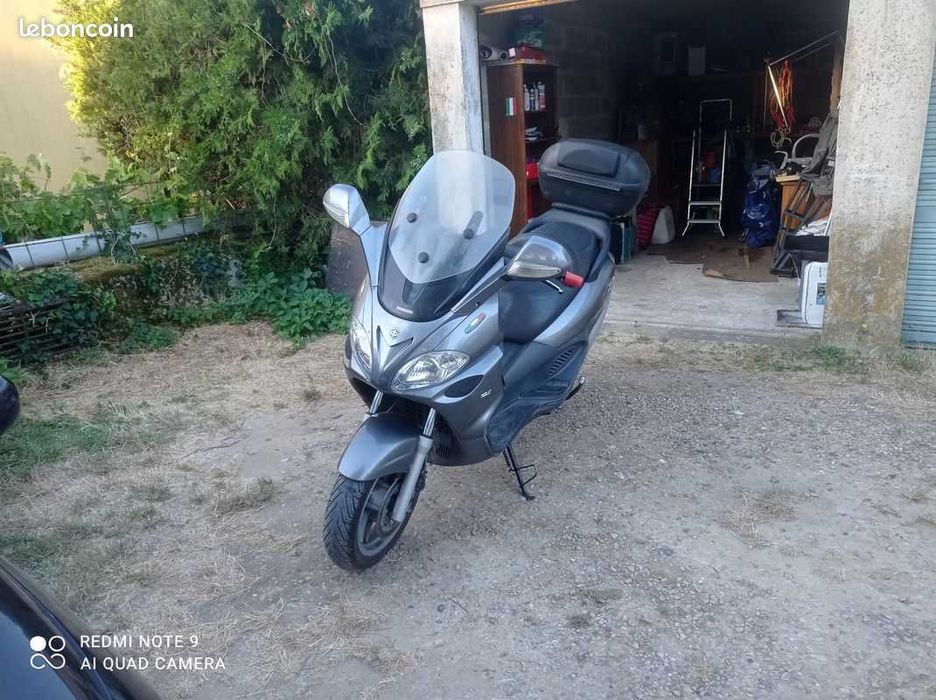 Piaggio X9 Evo Xevo 125 180 200 250 400 500 всички години Пиаджо Х9 ево Хево Скутер мотор НА ЧАСТИ