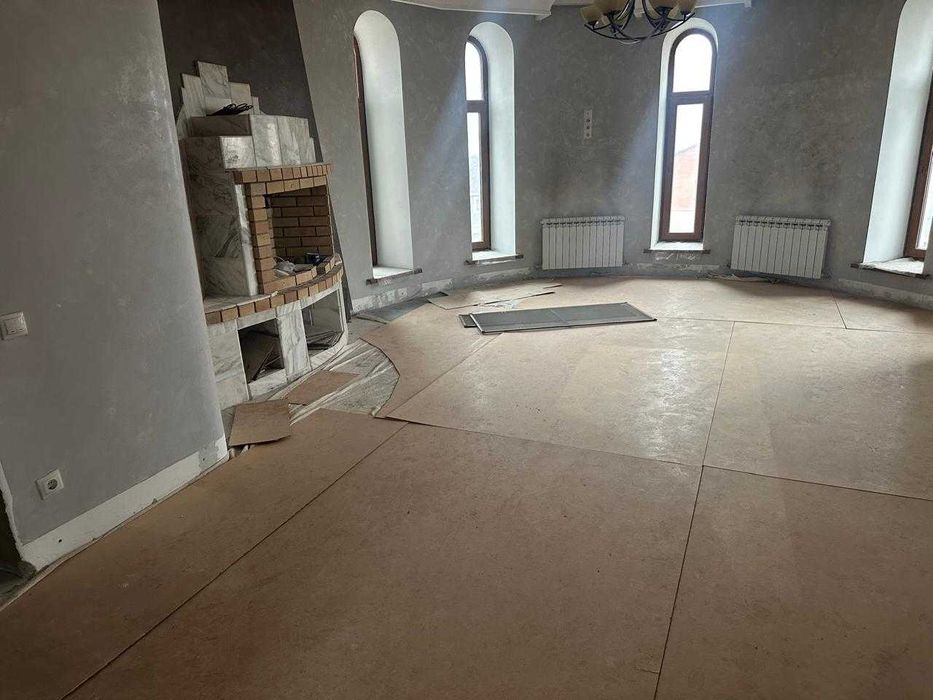 СРОЧНО!!! Продам коттедж в центре  города