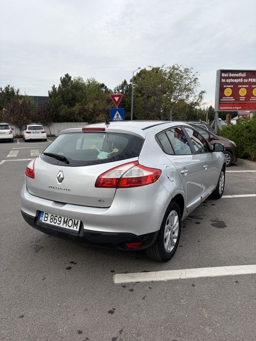 Vând Renault Megane 3 | 1.5 dCi | 2012 | Economice și dotat | 2 seturi de jante+anvelope