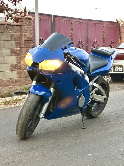 Мотоцикл ямаха р6