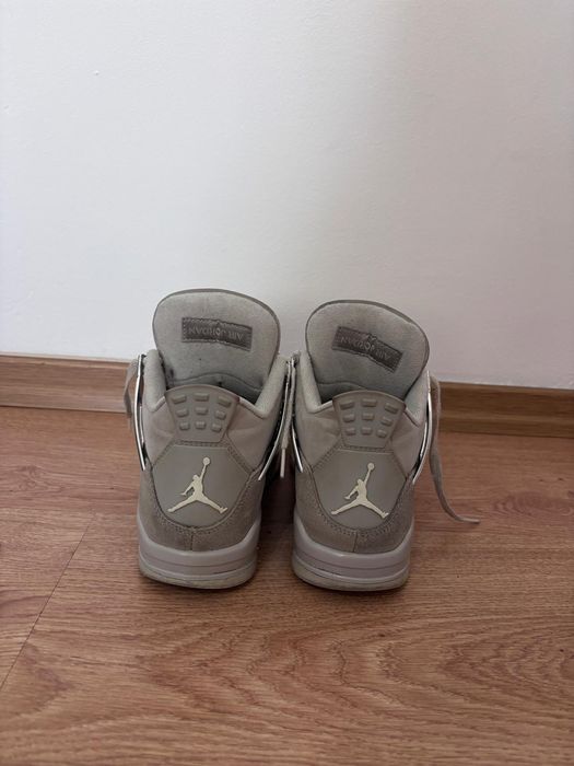 Adidași Jordan 4