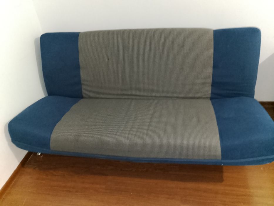 Продается Диван б/у